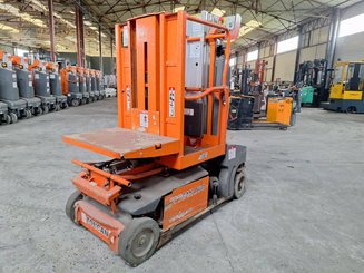 Navicella a gruppo di sollevamento verticale JLG TOUCAN DUO