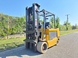 Carrello elevatore frontale a 4 ruote Caterpillar EC55N - 1