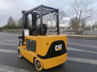 Carrello elevatore frontale a 4 ruote Caterpillar EC55N - 2