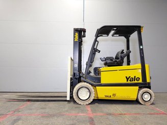 Carrelli elevatori elettrici Yale ERP30 ALF