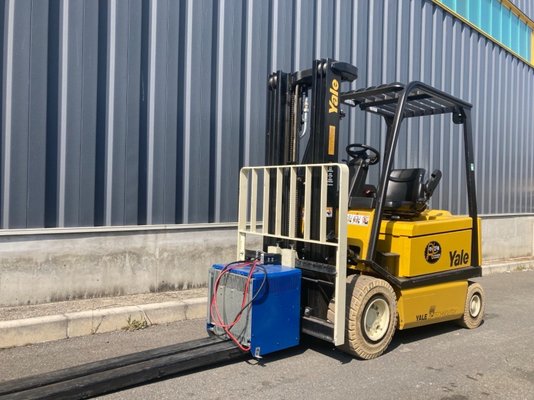 Carrelli elevatori elettrici Yale ERP30 ALF - 1