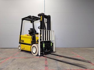 Carrelli elevatori elettrici Yale ERP30 ALF
