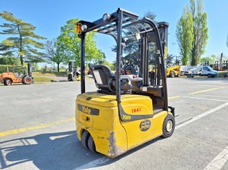 Carrelli elevatori elettrici Yale ERP16VT SWB