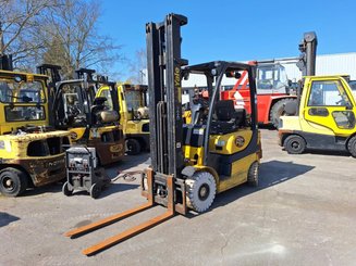 Carrello elevatore frontale a 4 ruote Yale GLP20SVX