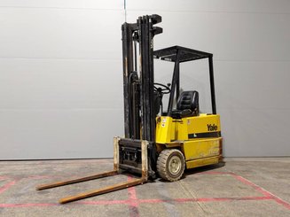 Carrelli elevatori elettrici Yale ERP15RCF