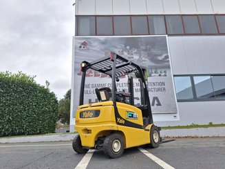 Carrelli elevatori elettrici Yale ERP25VL - 4