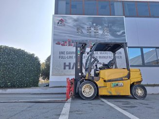 Carrelli elevatori elettrici Yale ERP50VM