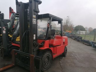 Carrello elevatore frontale a 4 ruote Caterpillar GP45K