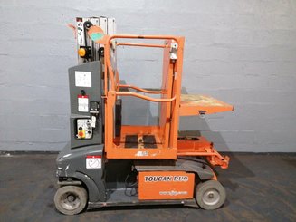 Navicella a gruppo di sollevamento verticale JLG TOUCAN DUO