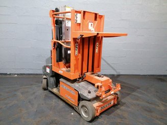 Navicella a gruppo di sollevamento verticale JLG TOUCAN DUO