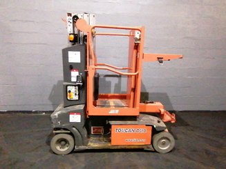 Navicella a gruppo di sollevamento verticale JLG TOUCAN DUO