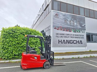 Carrello elevatore frontale a 3 ruote Hangcha A3W18