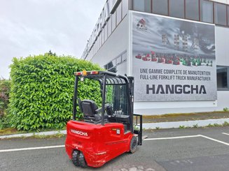 Carrello elevatore frontale a 3 ruote Hangcha A3W18