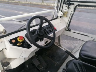 Trattore Charlatte T135