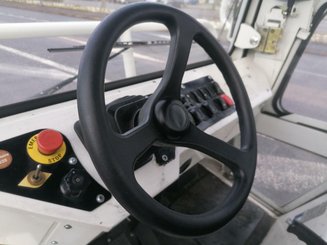 Trattore Charlatte T135