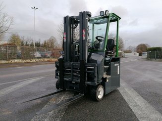 Carrelli multidirezionali Combilift CBE2500