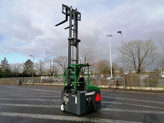 Carrelli multidirezionali Combilift CBE2500