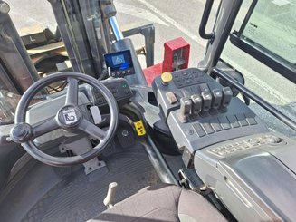 Carrello elevatore frontale a 4 ruote Kalmar DCG160-12