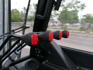 Carrello elevatore frontale a 4 ruote Hangcha XF35D - 10