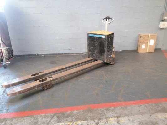 Transpallet guida in accompagnamento Caterpillar NPP20M - 1