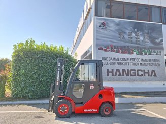 Carrello elevatore frontale a 4 ruote Hangcha XF25D