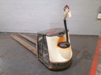 Transpallet guida in accompagnamento Crown WP3020 - 2