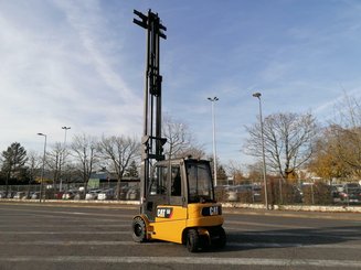 Carrello elevatore frontale a 4 ruote Caterpillar EP50 - 6