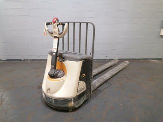 Transpallet guida in accompagnamento Crown WP3020-2.0