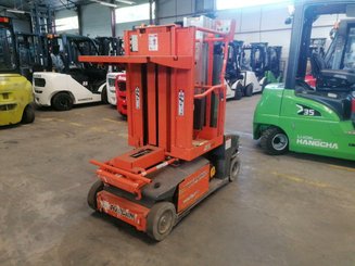 Navicella a gruppo di sollevamento verticale JLG TOUCAN DUO