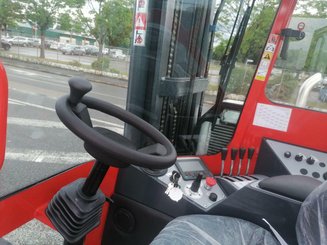 Carrello elevatore laterale multidirezionale AMLIFT C40-12/55