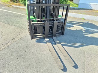 Carrello elevatore frontale a 4 ruote Hangcha XC30i