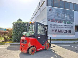 Carrello elevatore frontale a 4 ruote Hangcha XF25G