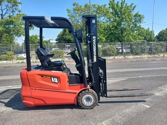 Carrello elevatore frontale a 3 ruote Hangcha A3W18