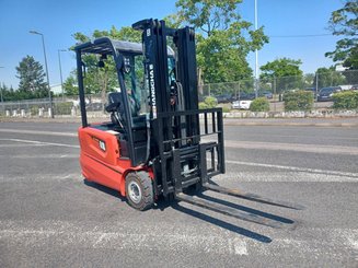 Carrello elevatore frontale a 3 ruote Hangcha A3W18