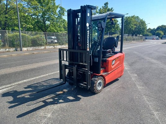 Carrello elevatore frontale a 3 ruote Hangcha A3W18 - 1