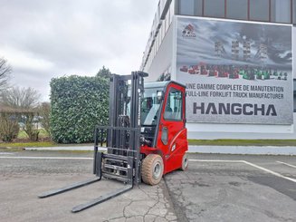 Carrello elevatore frontale a 4 ruote Hangcha A4W25