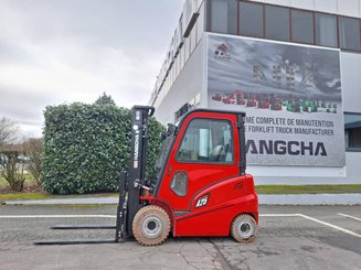 Carrello elevatore frontale a 4 ruote Hangcha A4W25