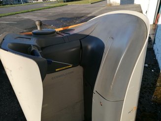 Transpallet con pedana Crown RT4000