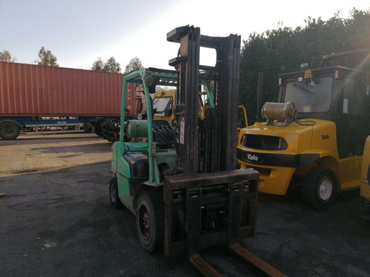 Carrello elevatore frontale a 4 ruote Caterpillar GP30N - 1