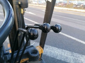 Carrello elevatore frontale a 4 ruote Caterpillar EC25