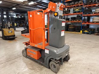 Navicella a gruppo di sollevamento verticale JLG TOUCAN DUO