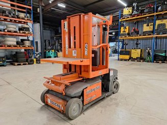 Navicella a gruppo di sollevamento verticale JLG TOUCAN DUO