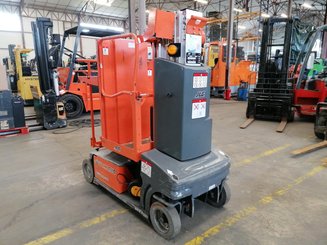 Navicella a gruppo di sollevamento verticale JLG TOUCAN DUO