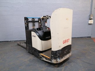 Stoccatori con pedana Crown DT3040 - 2
