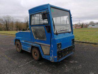 Trattori portuali Charlatte T135 - 1