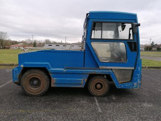 Trattori portuali Charlatte T135 - 5