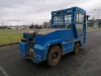 Trattori portuali Charlatte T135 - 4