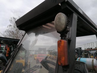 Carrello elevatore frontale a 4 ruote Caterpillar GP45K2