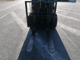 Carrello elevatore frontale a 4 ruote Caterpillar GP40KL - 8