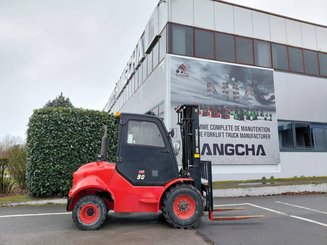 Carrelli elevatori fuoristrada Hangcha TT30-2